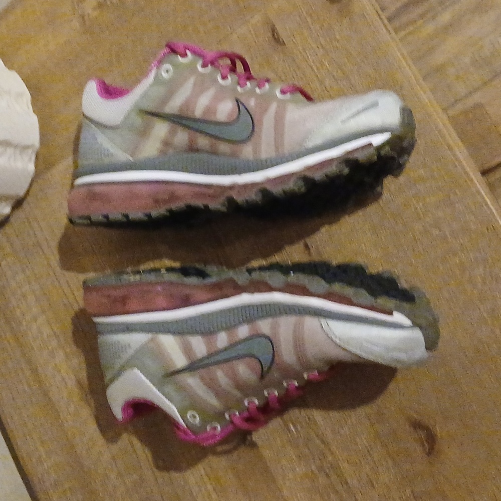 Nike Air Max Women's Pink And Gray Running Shoes Sneakers. Size 8 - Picture 11 of 17